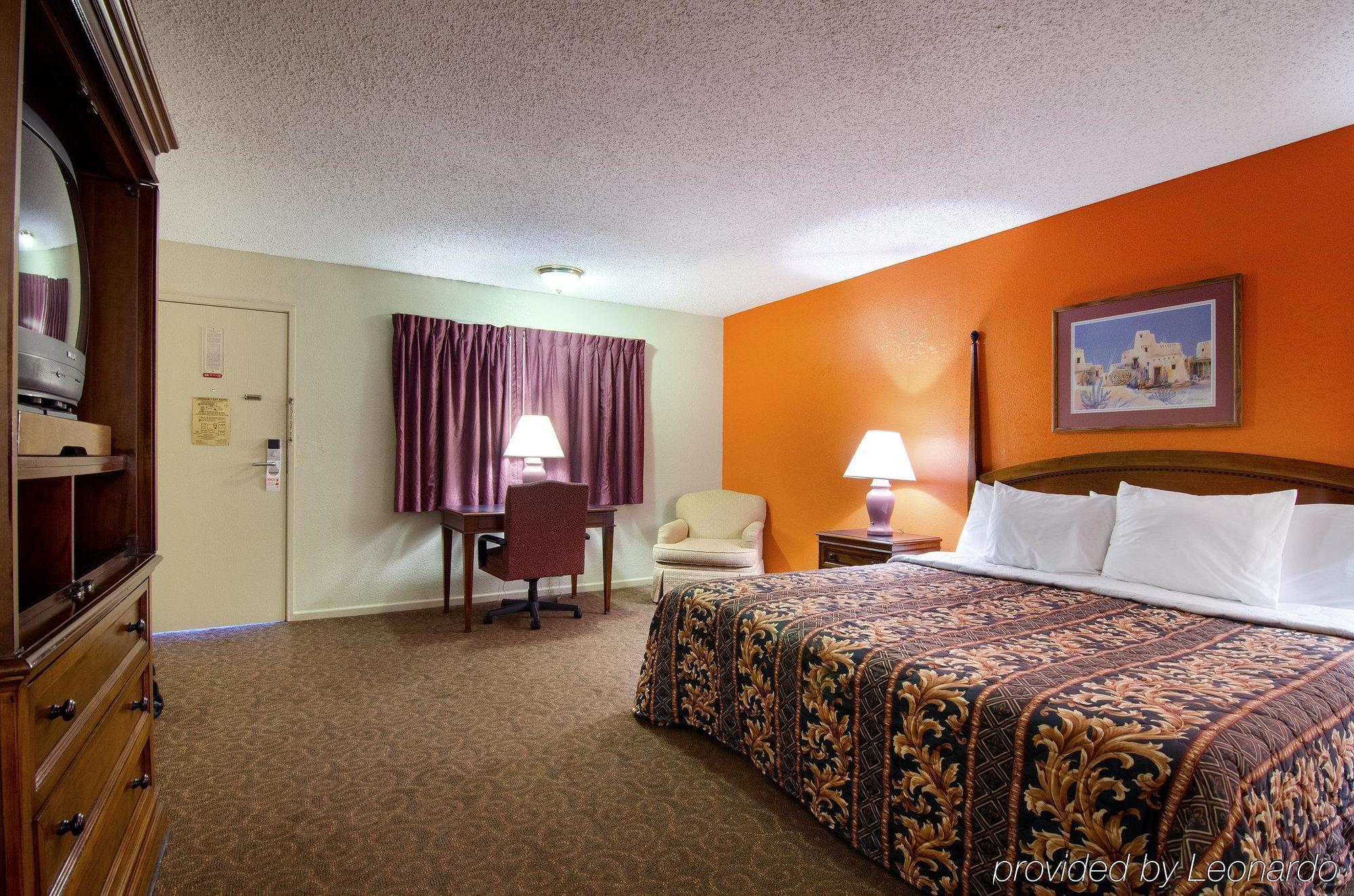 America'S Best Inn And Suites Emporia Kültér fotó