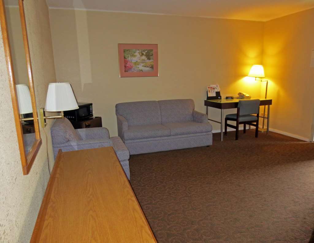 America'S Best Inn And Suites Emporia Szoba fotó