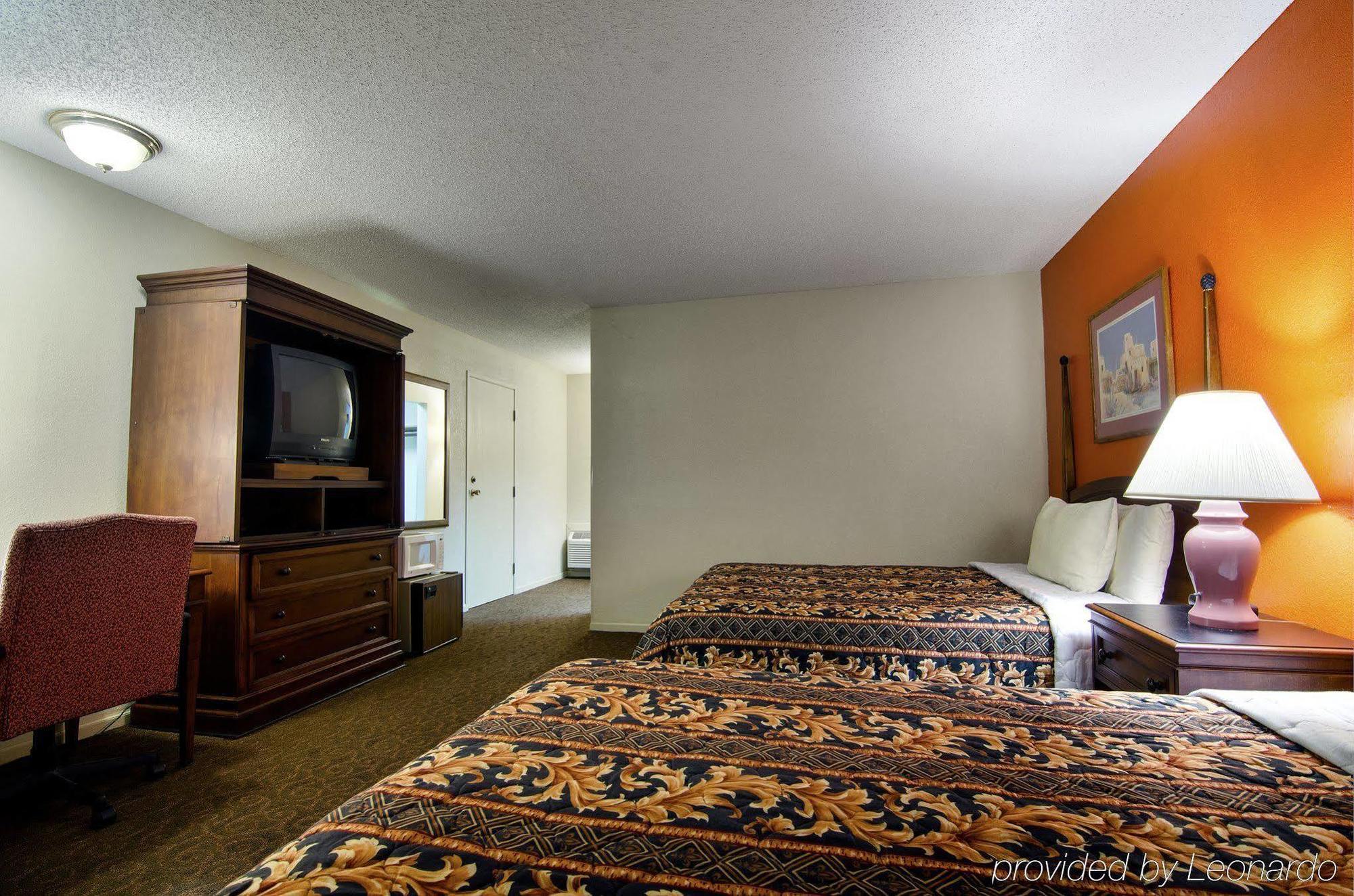 America'S Best Inn And Suites Emporia Kültér fotó