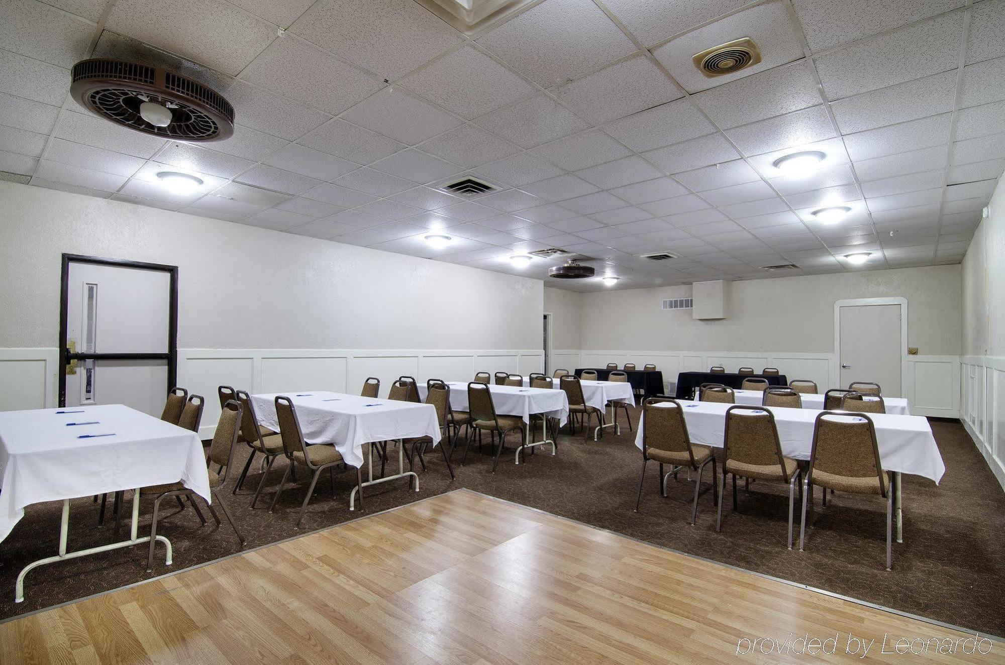 America'S Best Inn And Suites Emporia Kültér fotó