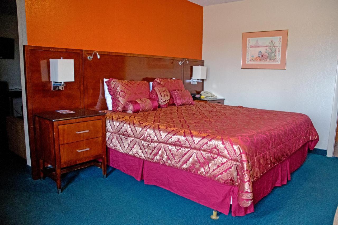 America'S Best Inn And Suites Emporia Kültér fotó